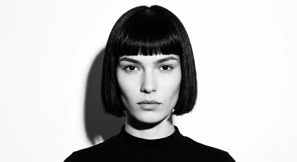 Square Outline Box French Bob for Very Straight Hair